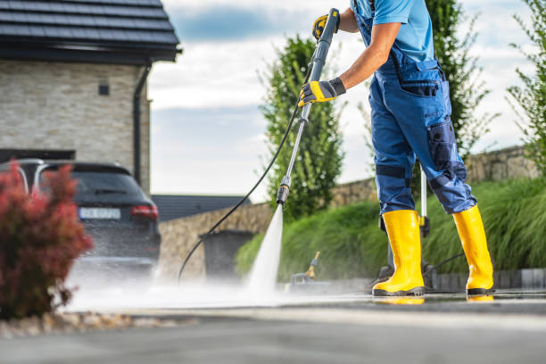 Why Choose Our Certified Pressure Washing Experts for Your Project Needs in Leesville, LA?